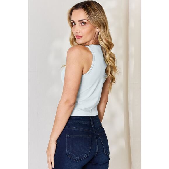 Everyday Crew Neck Slim Tank - Picture 2 of 7